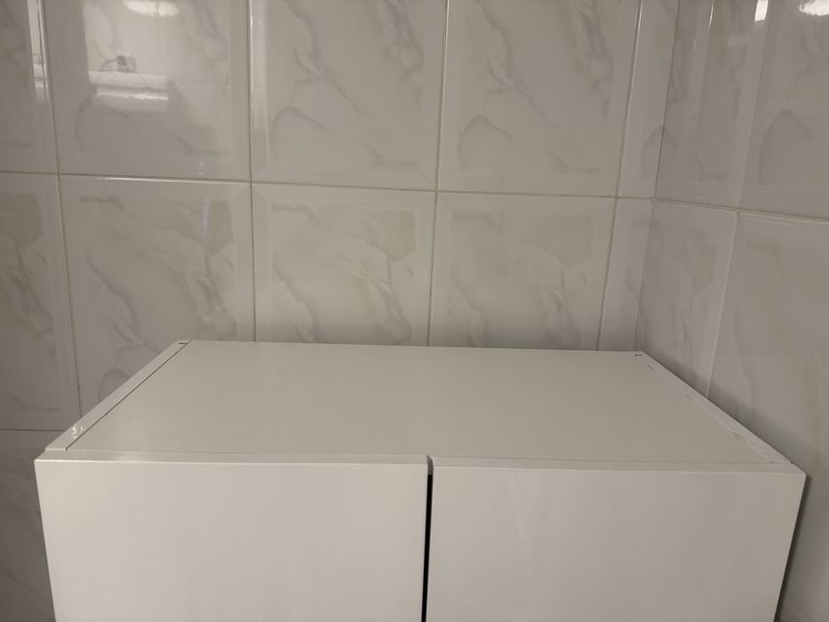 Móvel de WC com Muita Arrumação