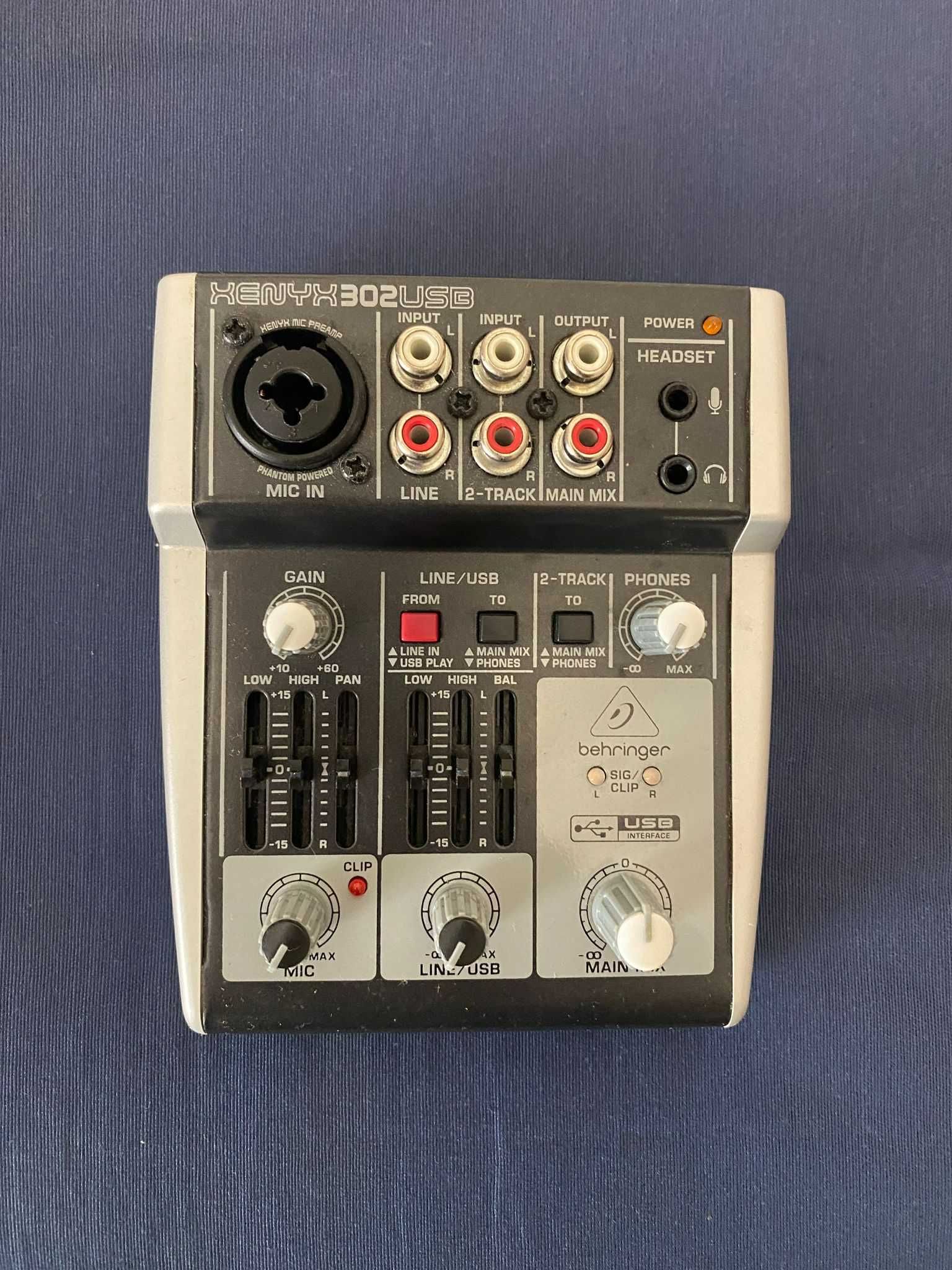 Behringer Xenyx 302USB