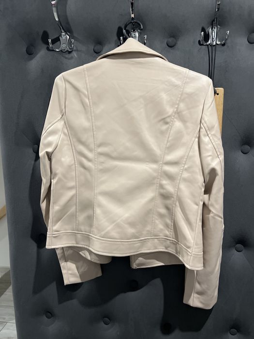 Kurtka ramoneska beżowa Mohito