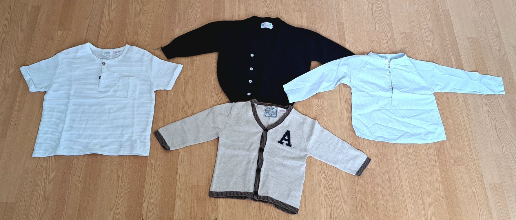 9- 12 meses * Conjunto de 14 peças 50€