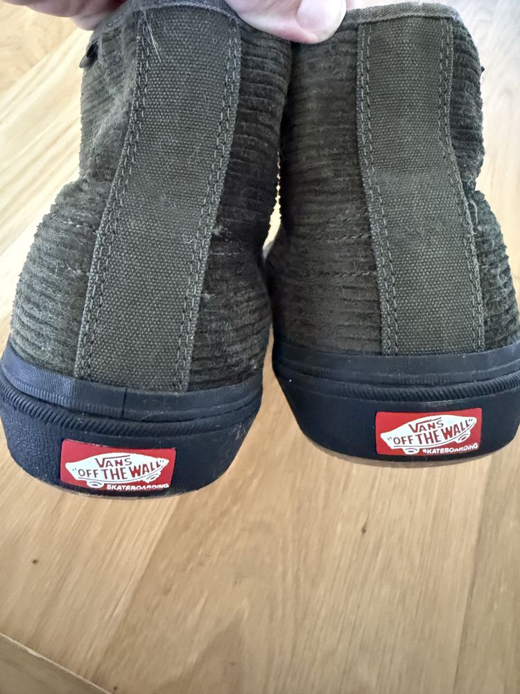 Tenis bota Vans exclusivos em bombazine