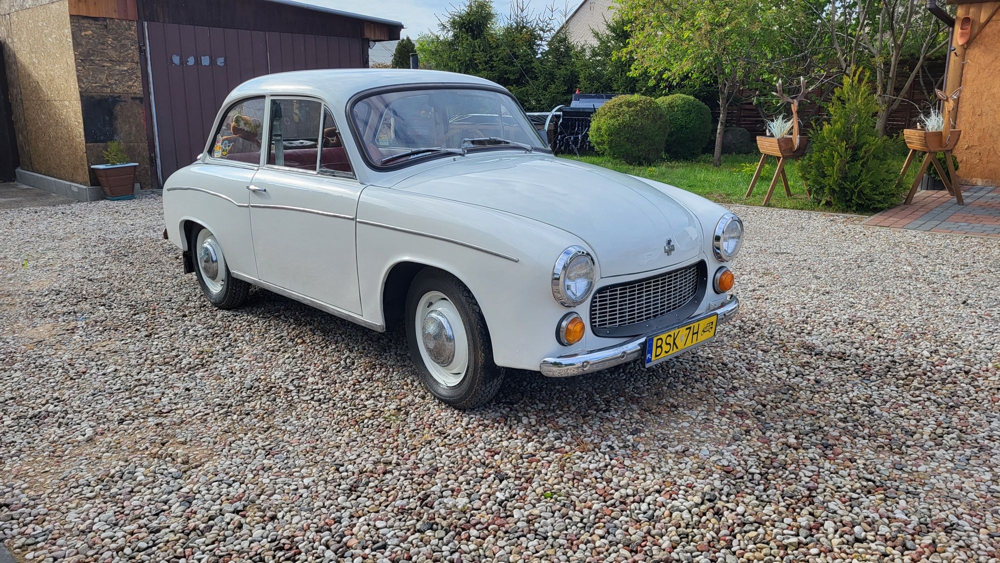 Syrena 105, 1977r zarejestrowana/zabytek