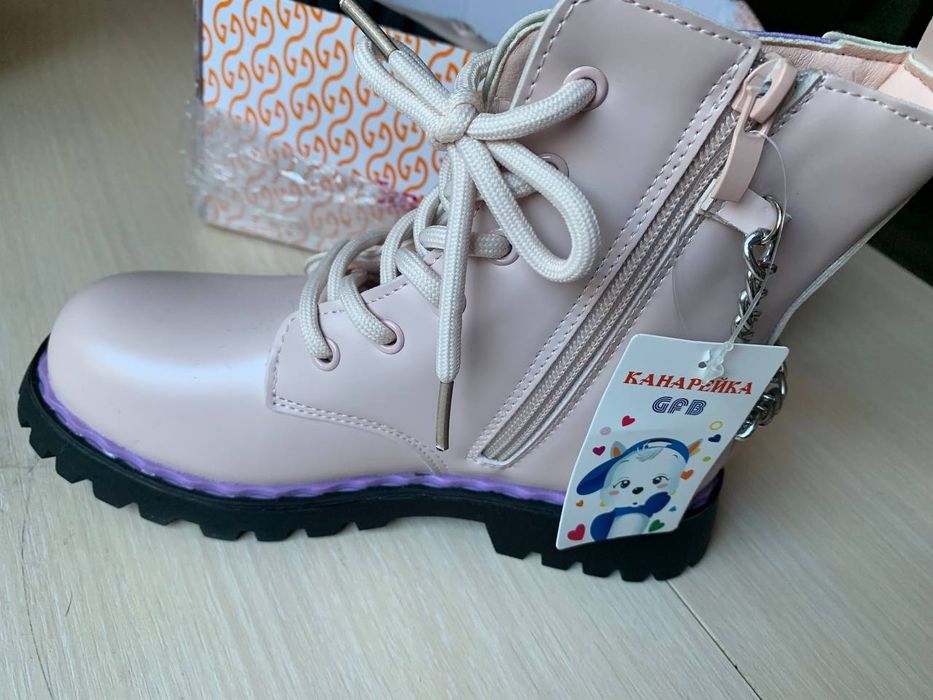 Ботінки для дівчинки розмір 32 (устілка (19,5см) весна