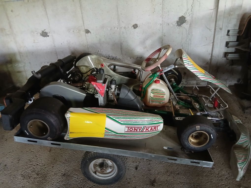 Kart com atrelado