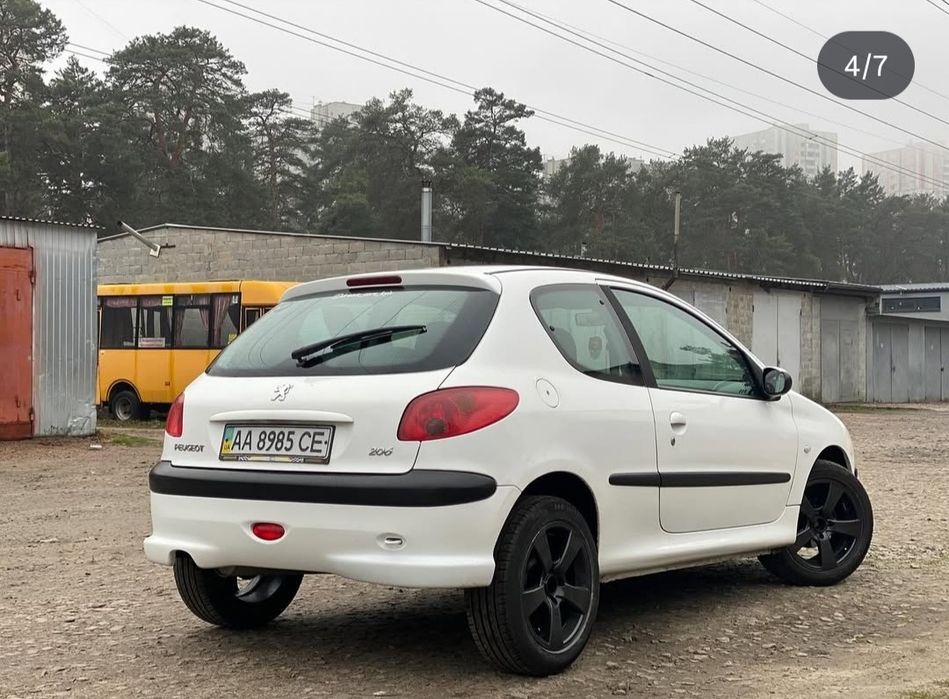 Пежо 206 2004р 1.4 бензин Обмін