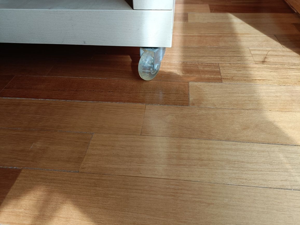 Mesa de centro ou de apoio IKEA. Tenho 2