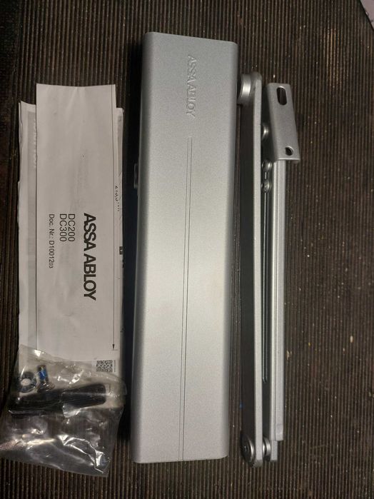 samozamykacz do drzwi