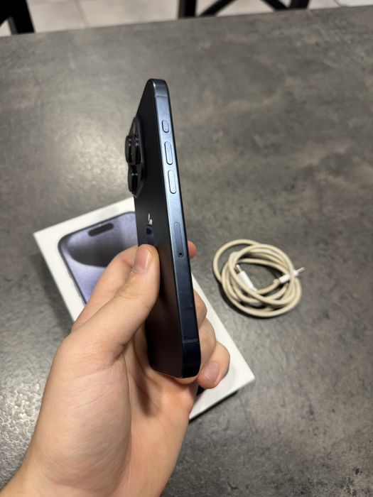 Iphone 15 pro 128 gb. 88% bateria