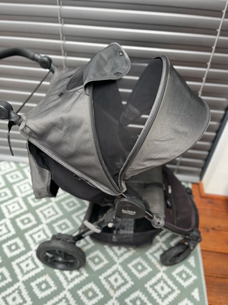 Spacerówka Britax B-motion z pozycja leżącą