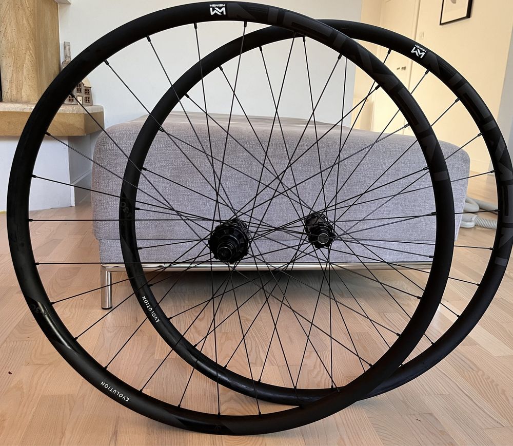 Koło NEWMEN Evolution SL A.30 29" 15x110 12 x 148 SP CL 28h FADE xc