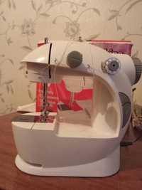 Швейная машинка "Mini electric sewingmachine operation manual"