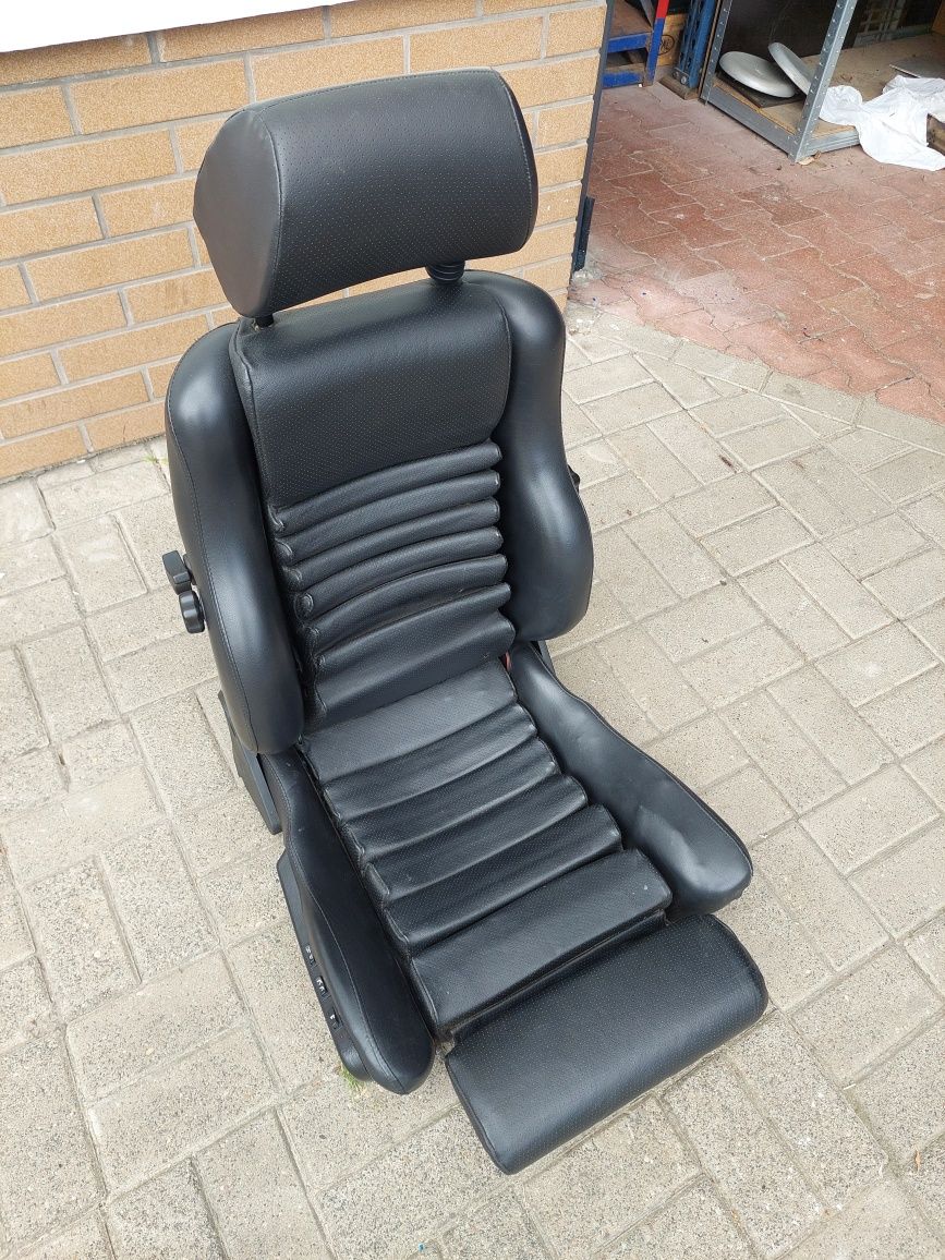 Fotel skórzany König K830 E sportowy elektryczny