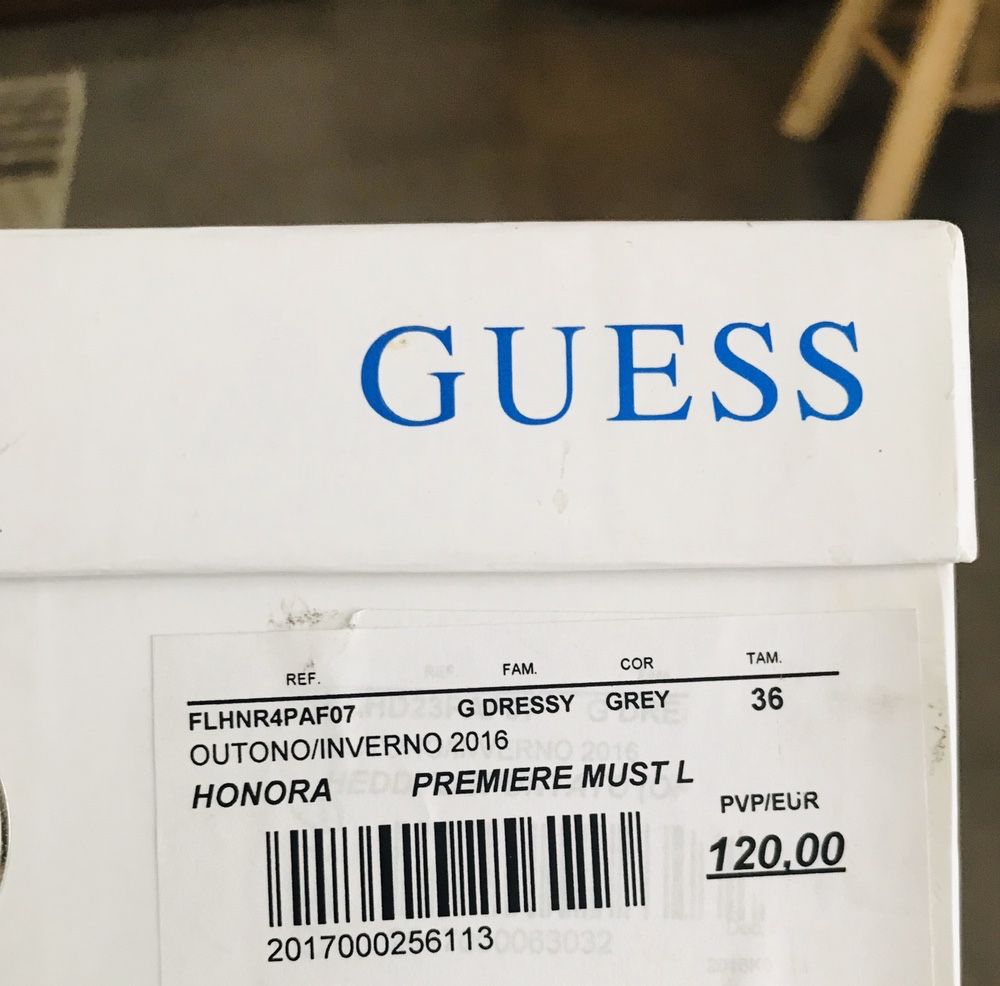 Sapatos Guess . Usados apenas uma vez.