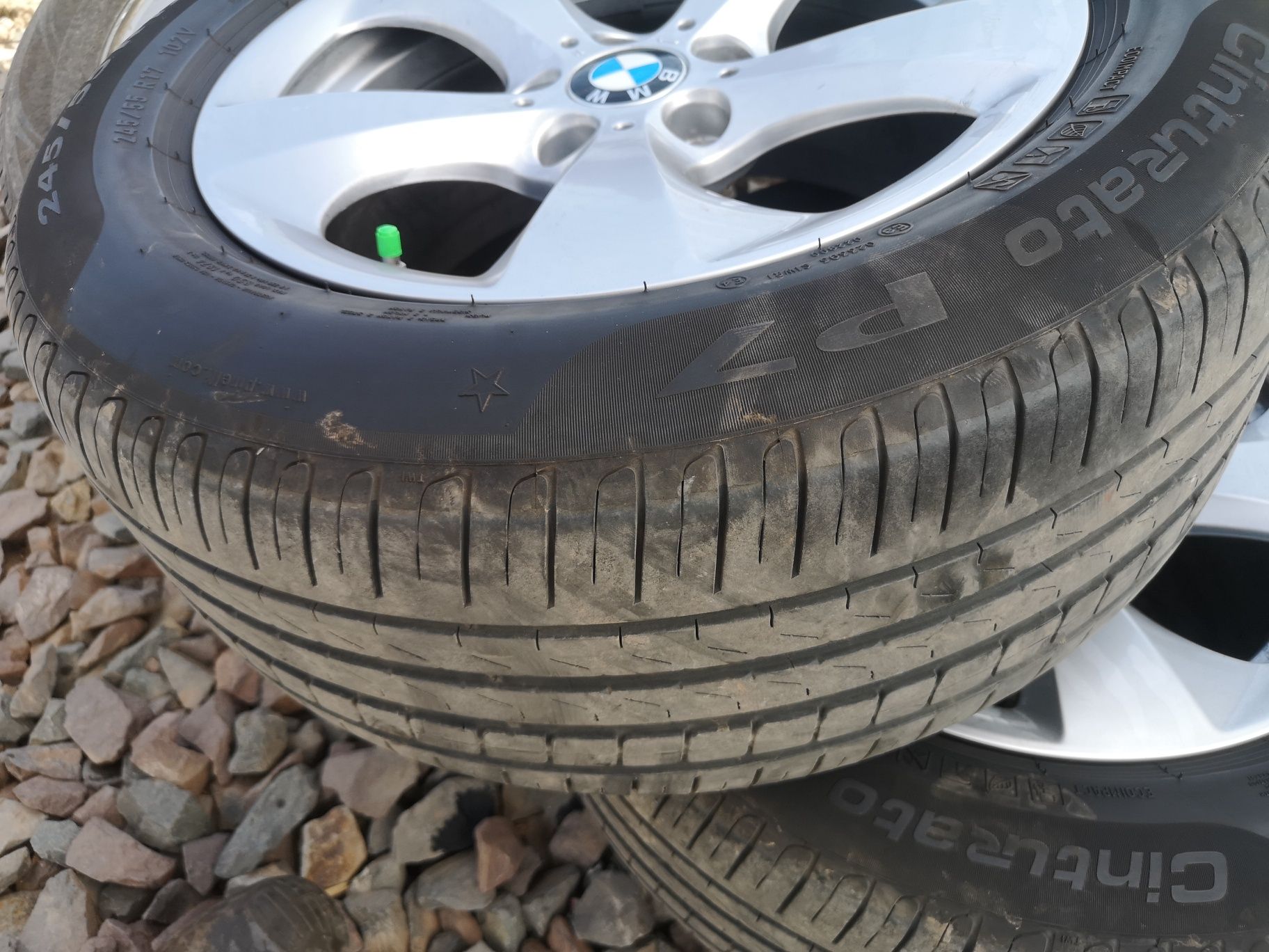 Opony Pirelli 245/55 r17 dot 15 4x4 SUV