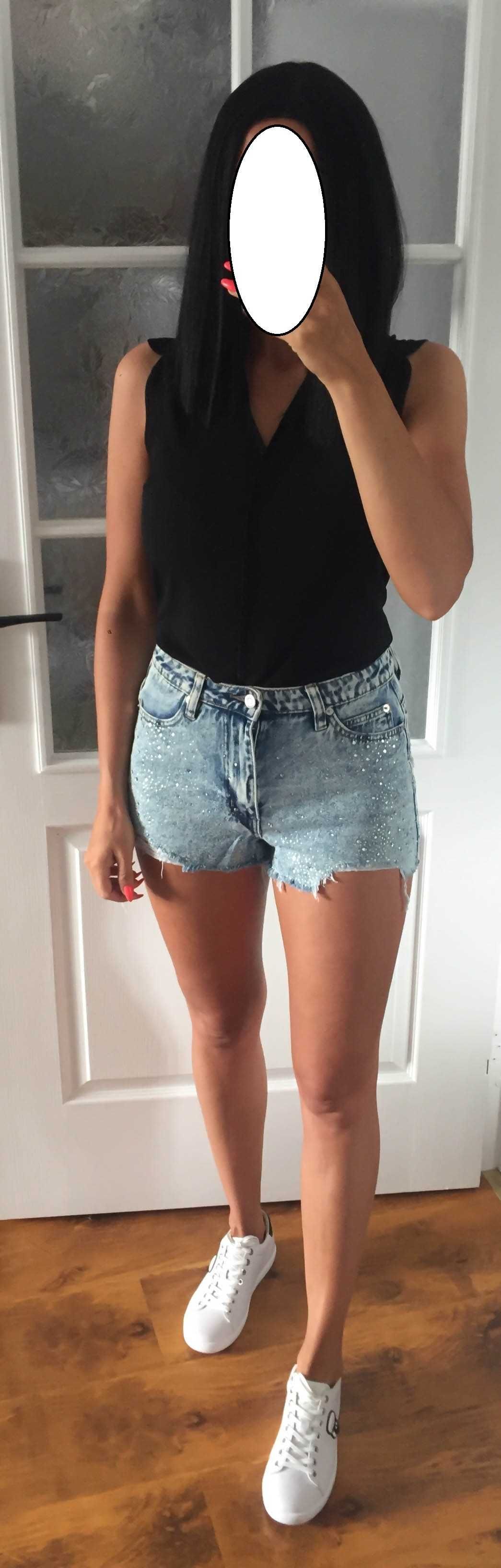 Cropp krótkie spodenki jeansowe szorty rozmiar S cyrkonie