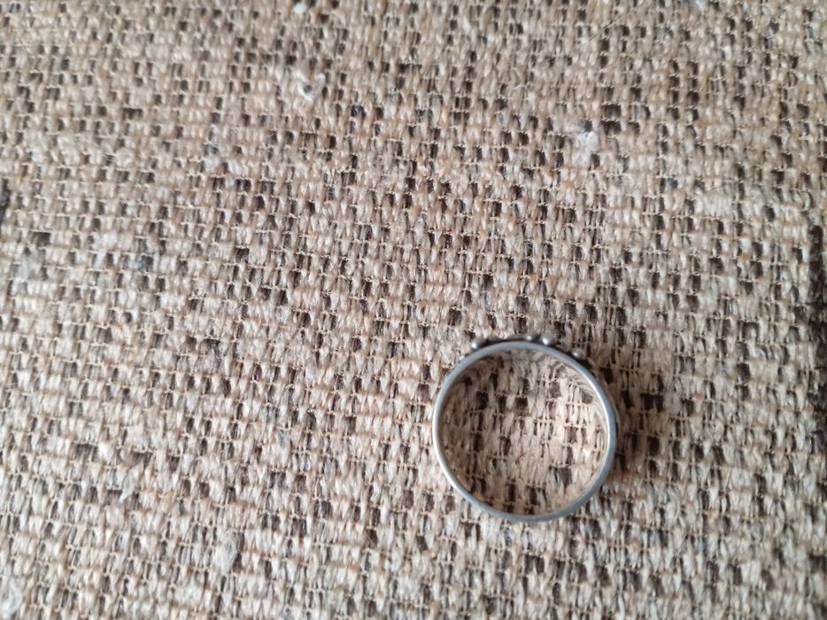 Srebrny pierścionek Warmet 3 winogrona