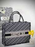 Torebka szoperka shopperka czarna szara pasek monogram dior tote book