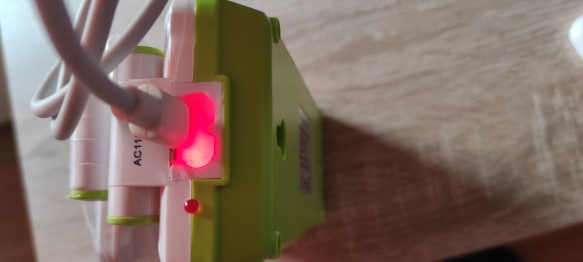 Lampka tiross ts 53 ulepszona li-ion bateria 3000mAh, ładowarka usb ty