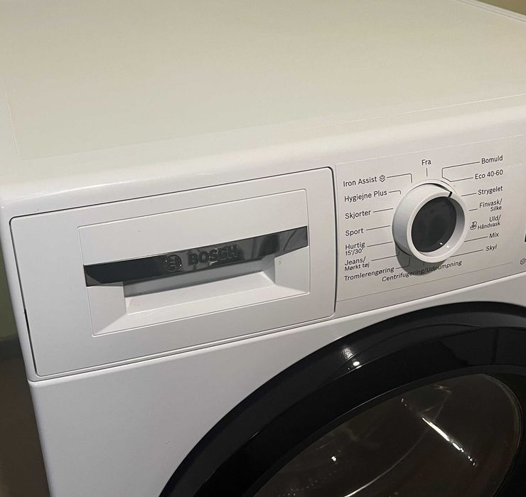 2025рікПральна стиральная машина Bosch Serie4 WAN2822ESN ідеальна 10кг