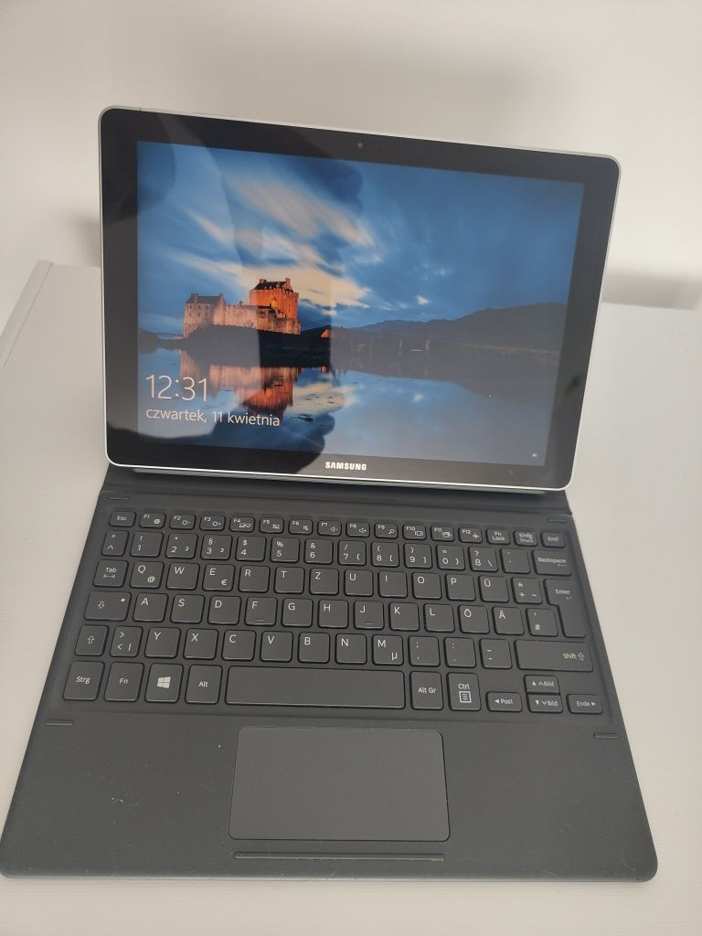 Samsung Galaxy Book W620