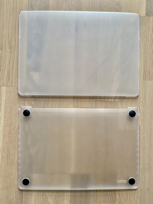 Nieużywane etui Speck na laptopa Macbook pro 15 SmartShell