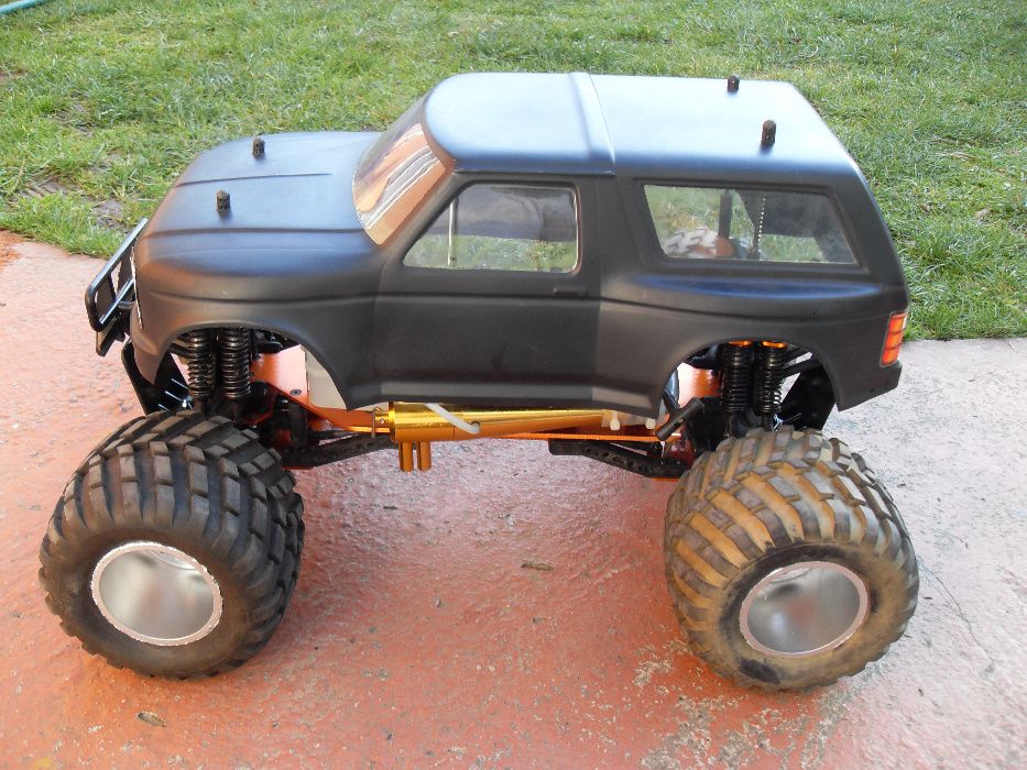 OFNA TITAN XXL 4.6 ccm MONSTER 1:8 Nitro  Spalinowy Model RC