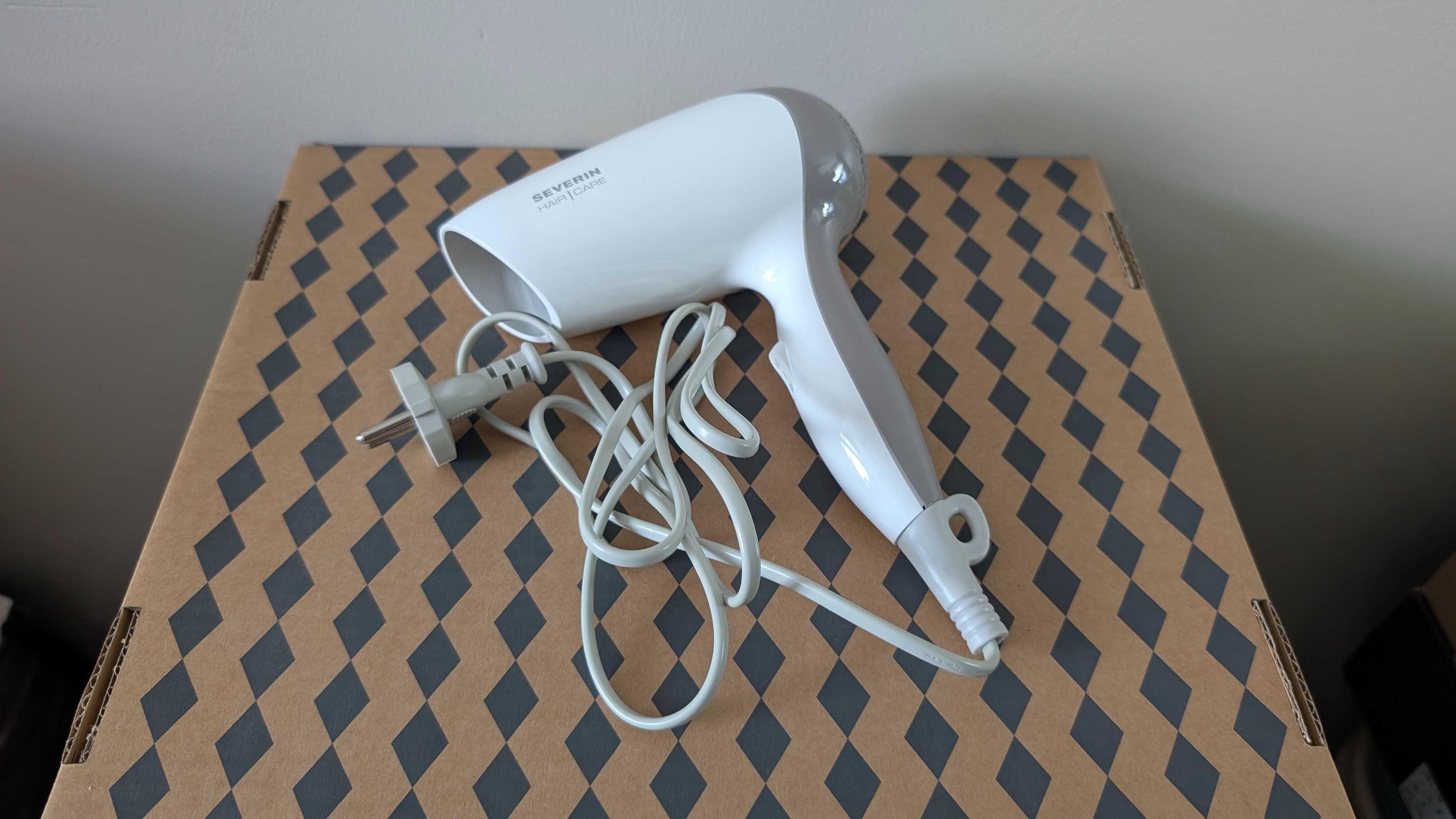 suszarka podróżna / mini Severin HT 0161