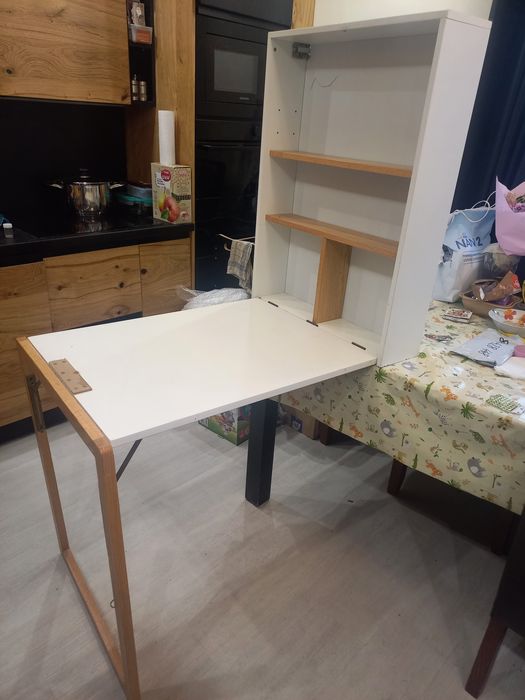 Biurko składane wiszące z tablica kredowa