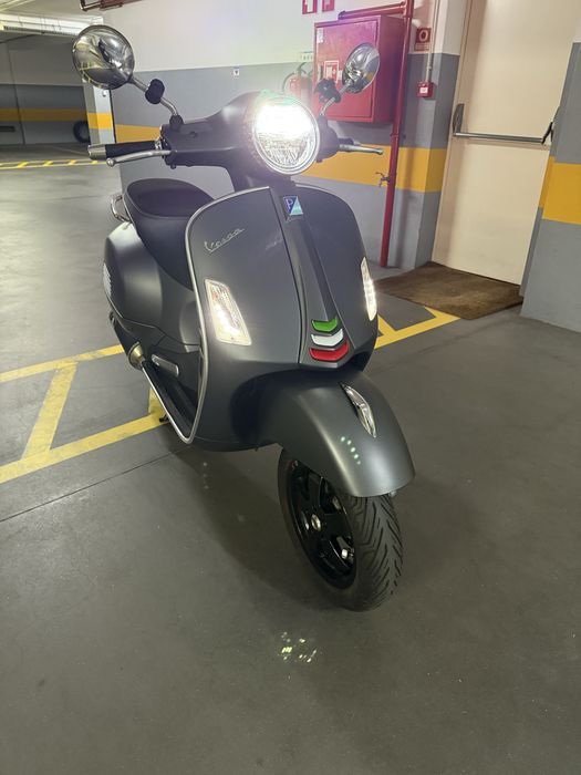 Vespa GTS 300 Super Sport - RESERVADA