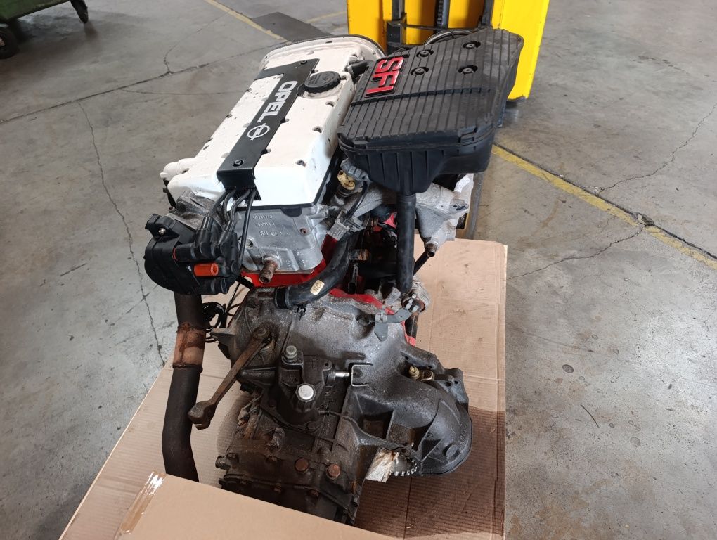 Motor Opel Calibra c20xe