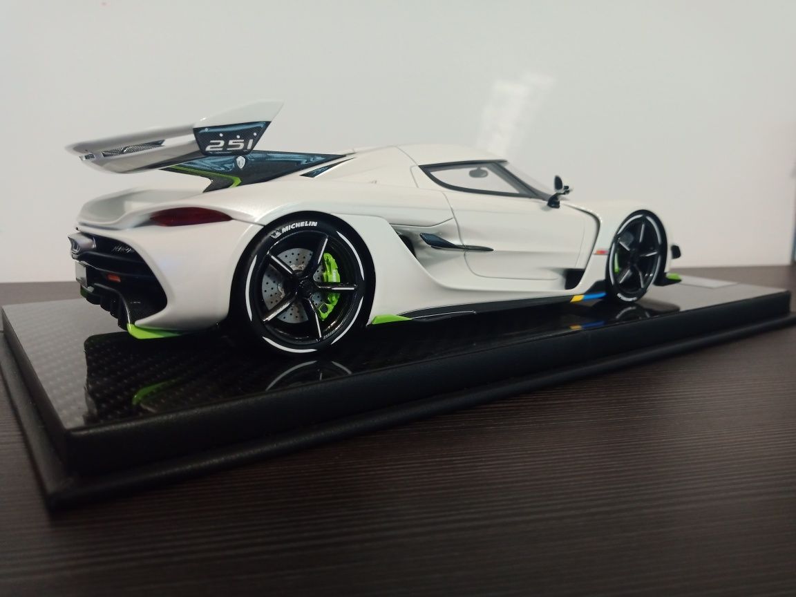 Koenigsegg Jesko FrontiArt 1:18 limitowana edycja