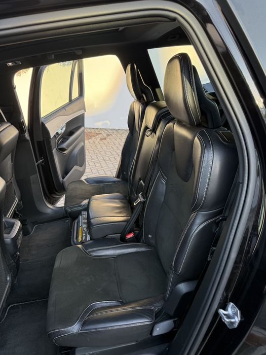Volvo XC 90 D4 "R-Design" - Suspensão a ar/Full Extras