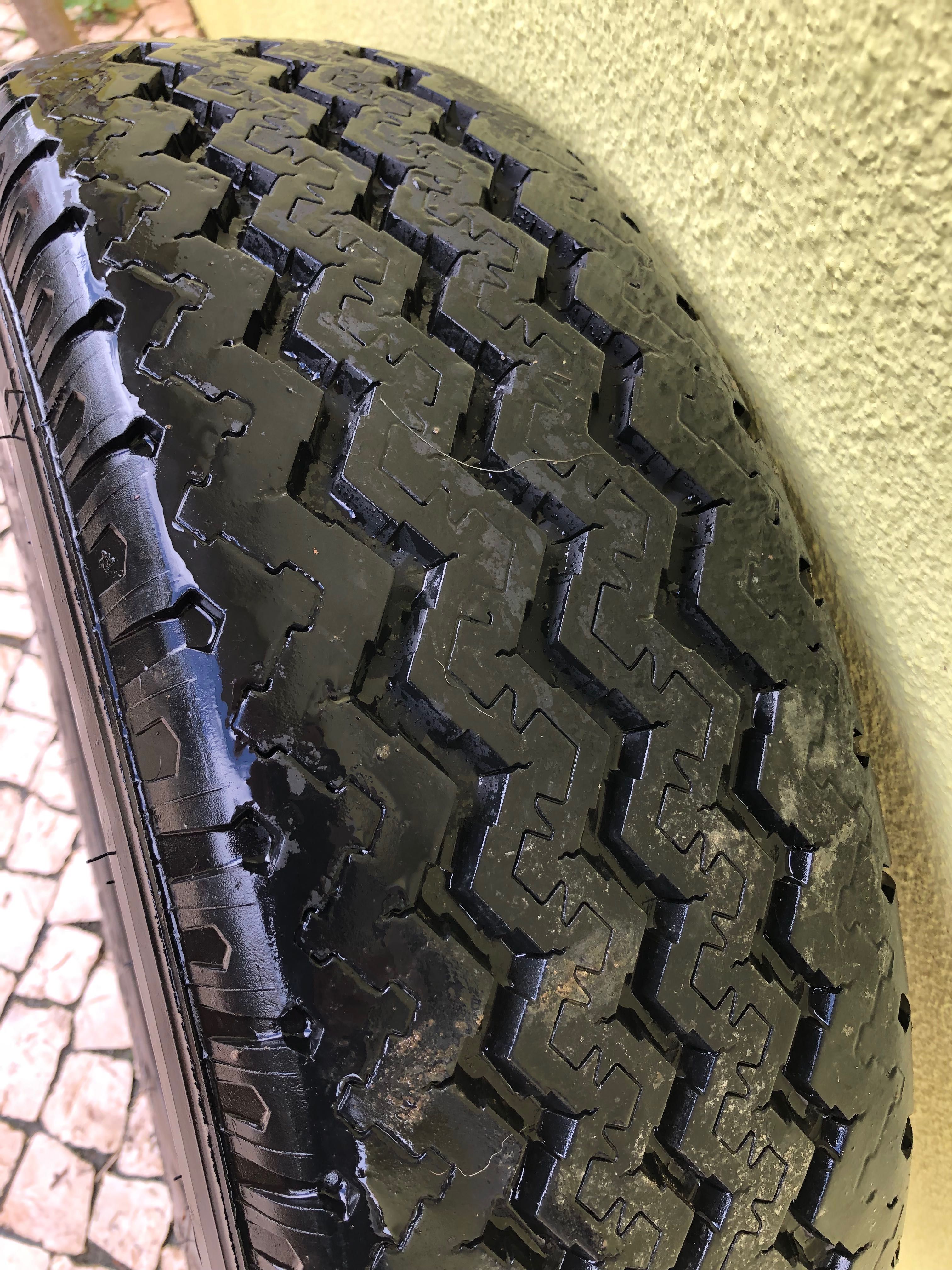 Michelin XC Camping 215/70 R15 C