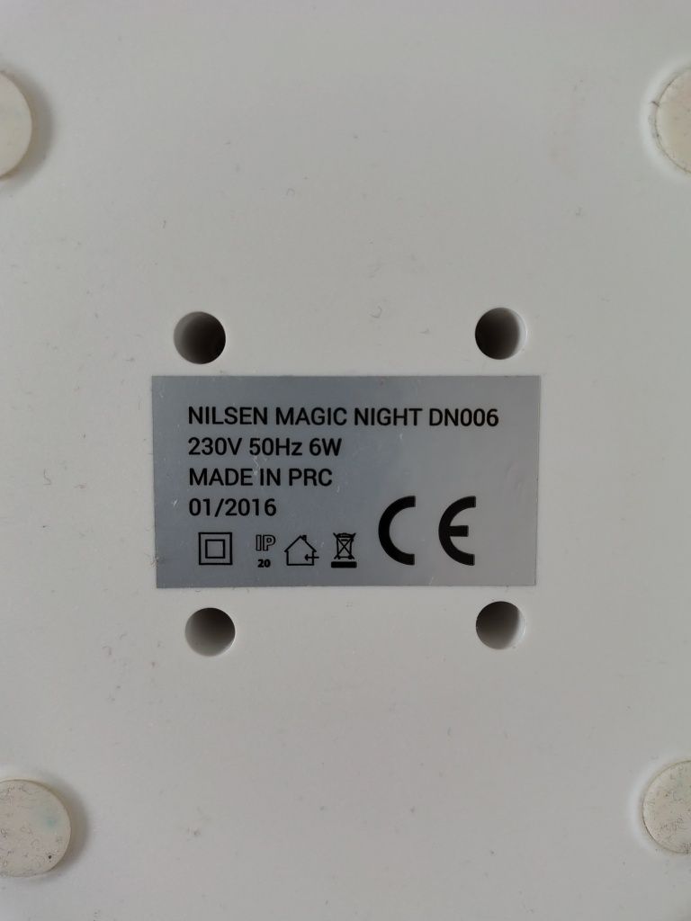 Lampka nocna LED Magic Night z abażurem Nilsen