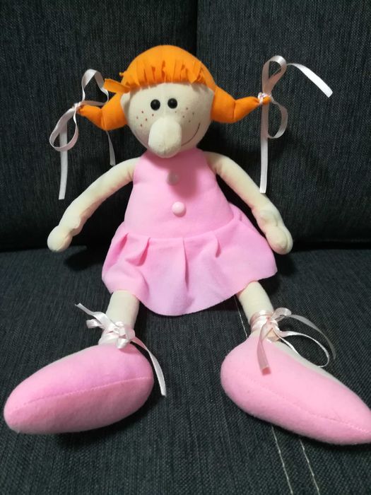 Мягкая игрушка - кукла.