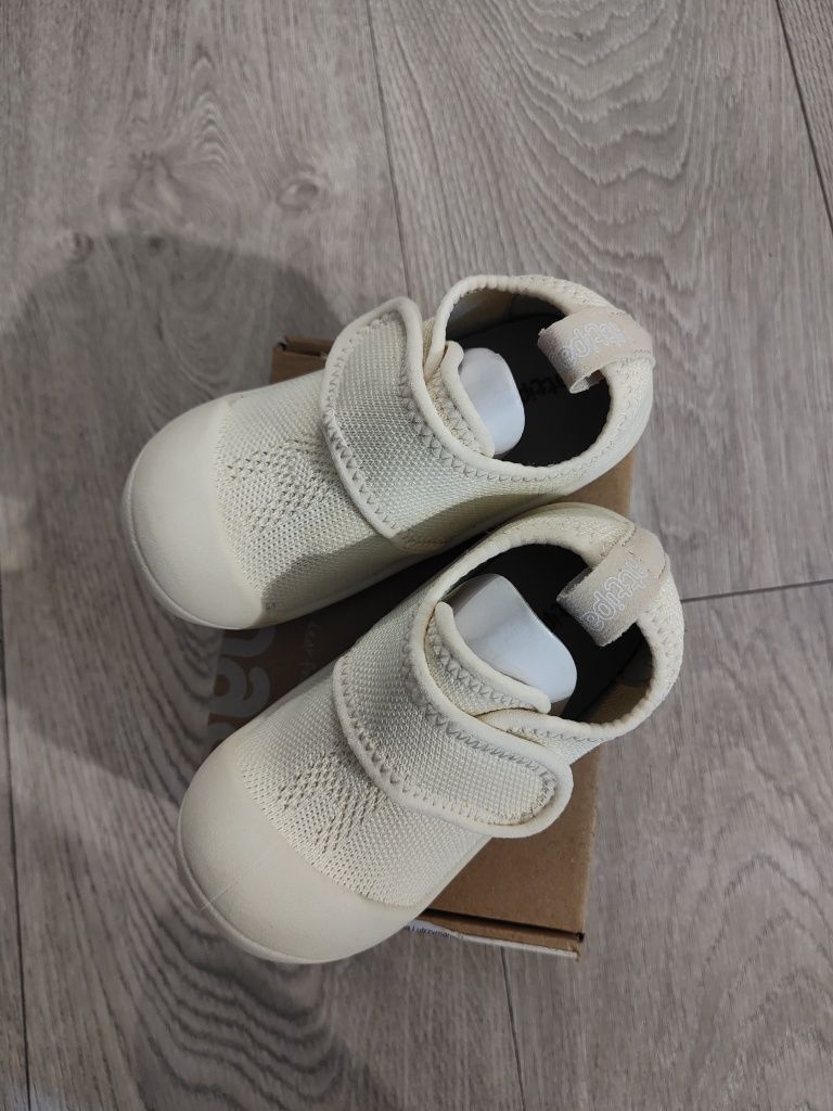NOWE Attipas Knit Sneakers nieużywane roz. 26 (160 mm)
