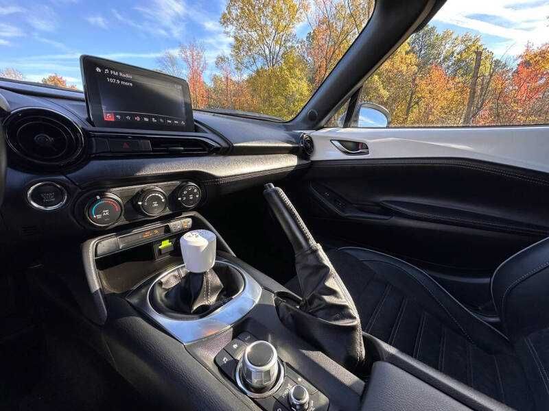 2023 Mazda MX-5 Miata