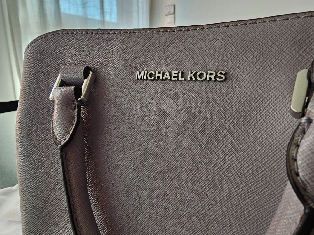 Michael Kors Savannah