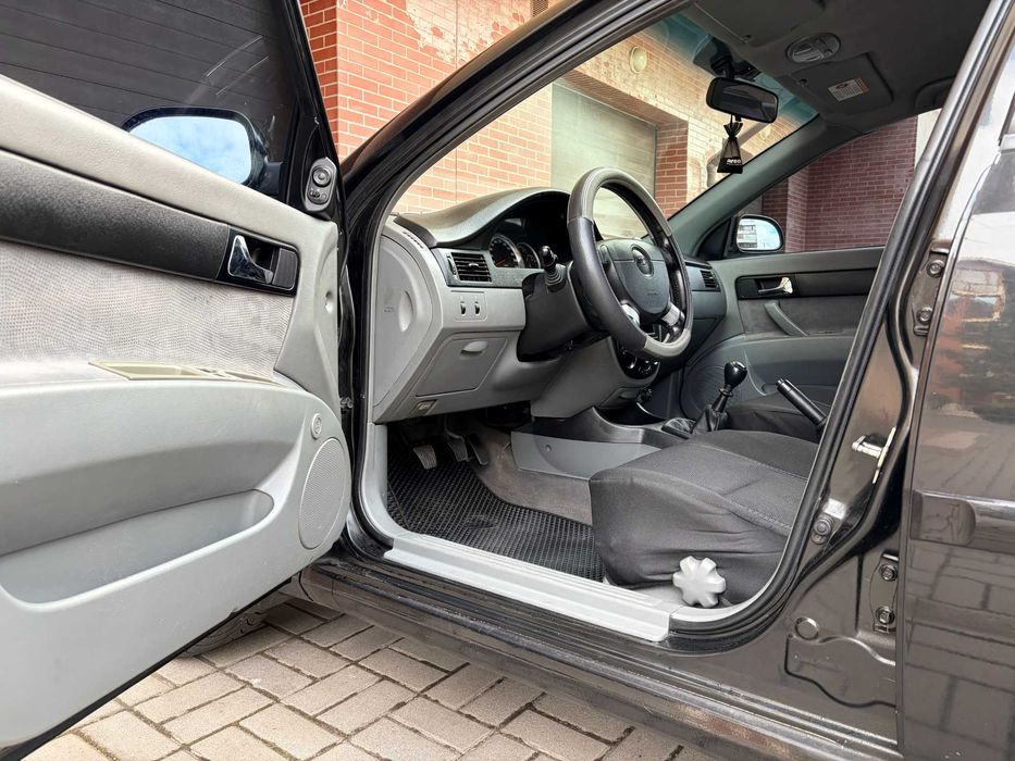 Терміново! Chevrolet Lacetti 1.8 SX