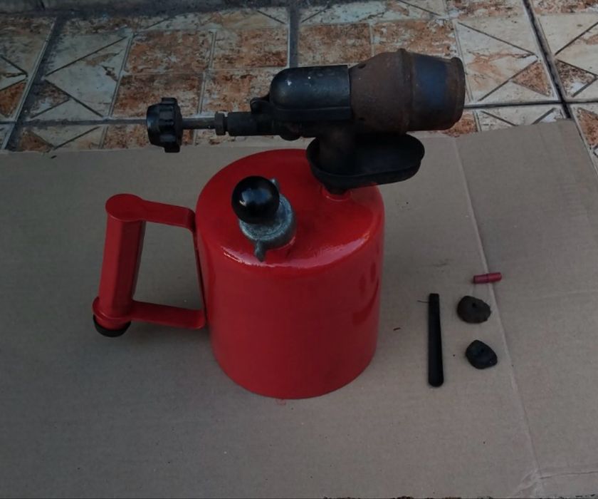 Продам паяльную ламну