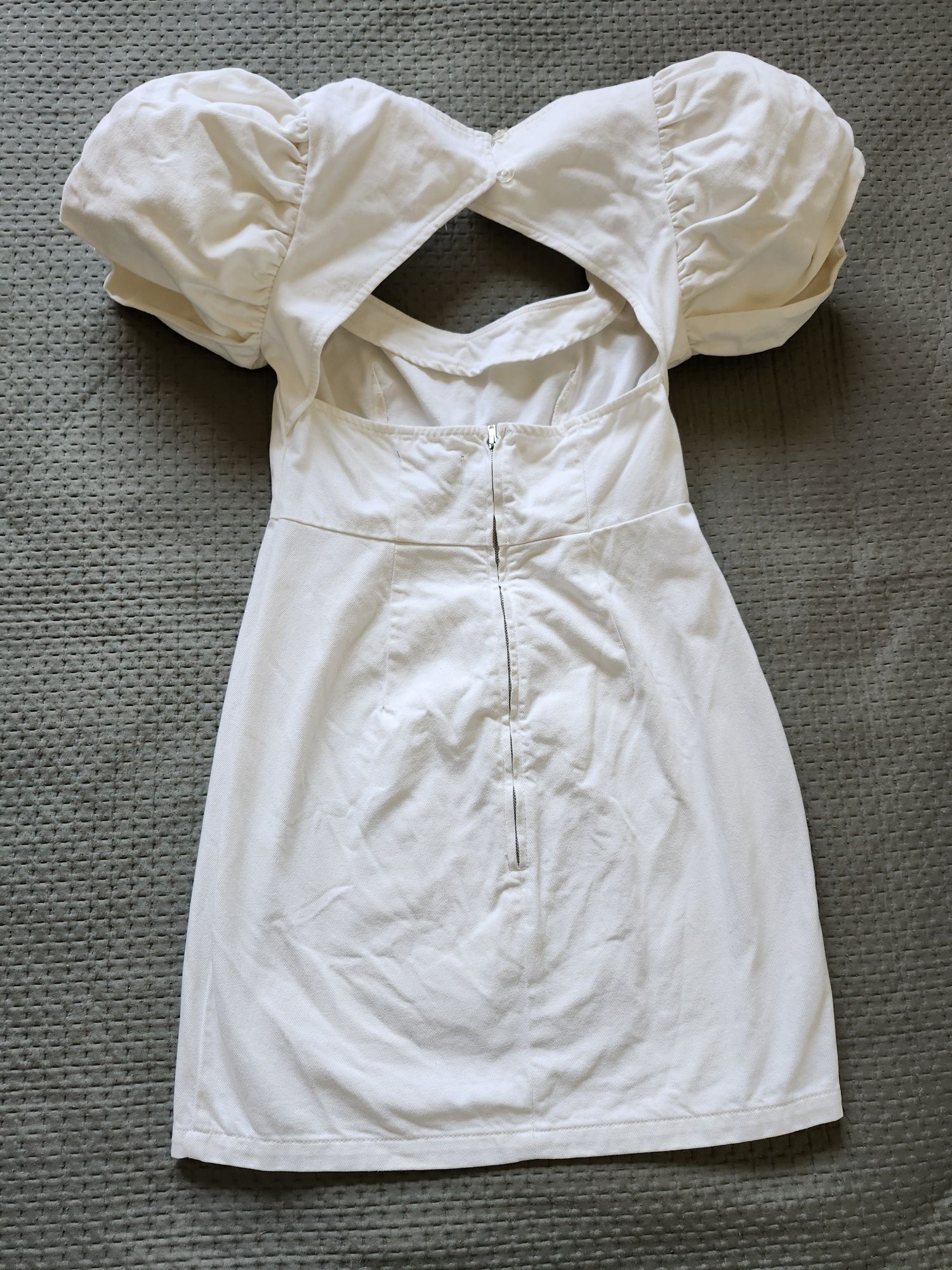 Sukienka biała jeansowa mini z bufkami Asos Design M