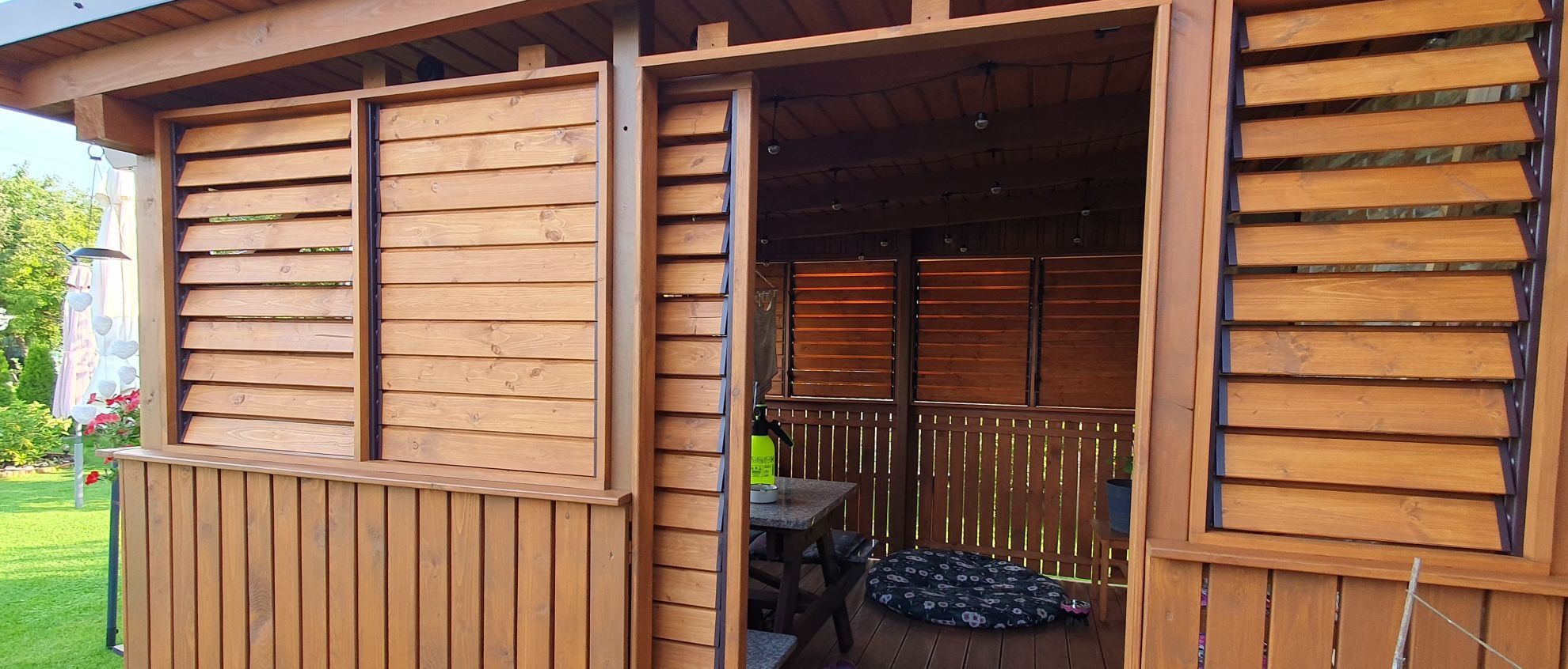 Żaluzje ogrodowe ruchome deseczki shutters
