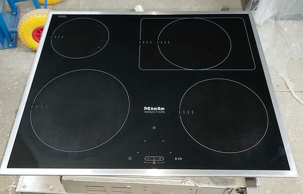 Индукционная панель 60 см Miele KM 6117 TwinBooster б/у