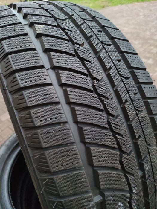 Opony zimowe 205/55 R17 Austone 2021r 4szt ładny stan!