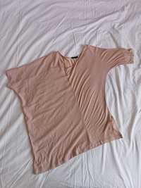 Asymetryczna bluzka z krótkim rękawem
