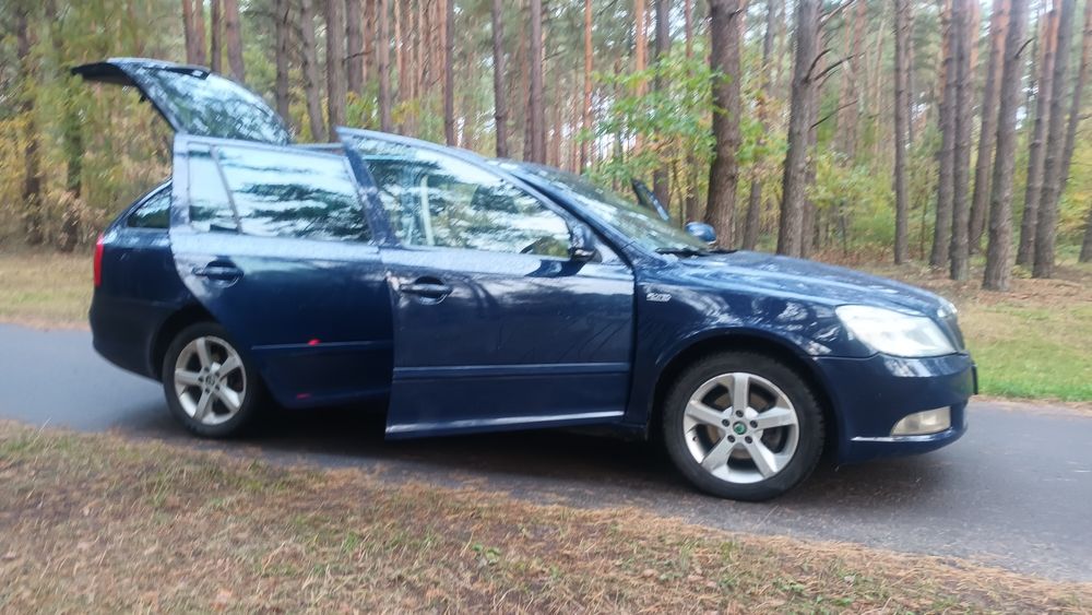 Продам економну шкоду в хорошому стані