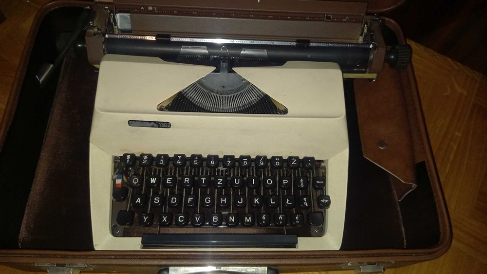 Sprzedam Maszynę do pisania- Łucznik 1303