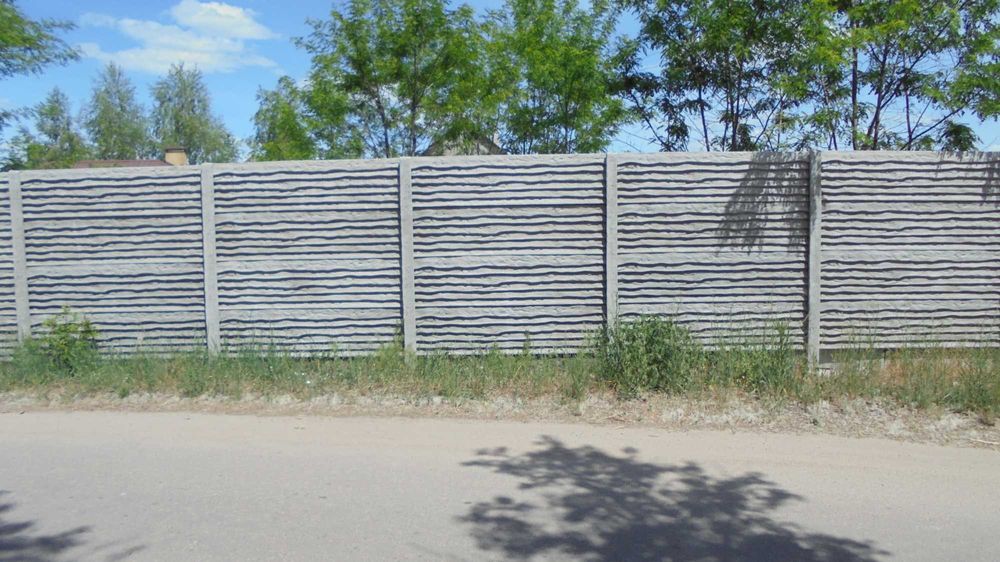 Еврозаборы  от производителя  КПВ-бетон. Установка. Покраска