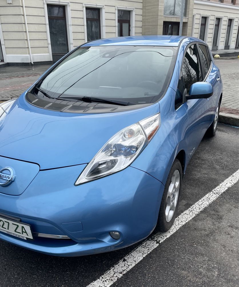 Nissan leaf Bose 2014