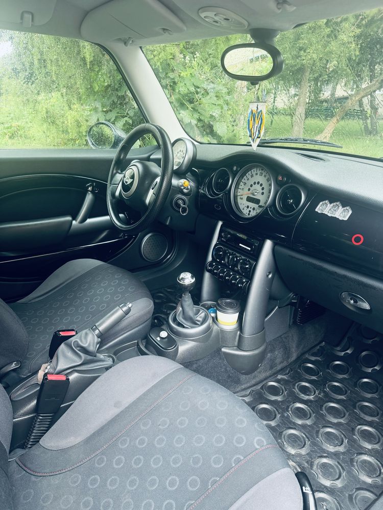 Продам mini cooper